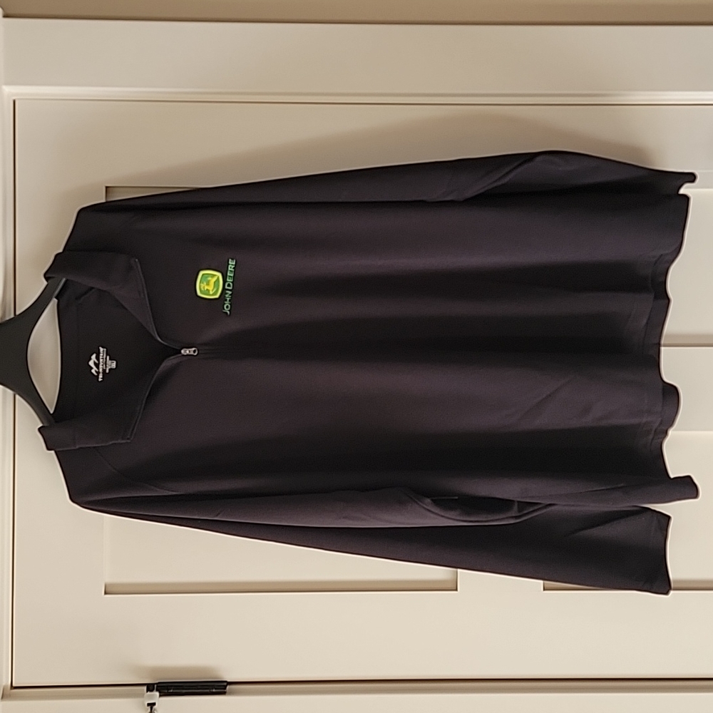John Deere half zip pullover, men's XL. Black with JD logo. New with tags.